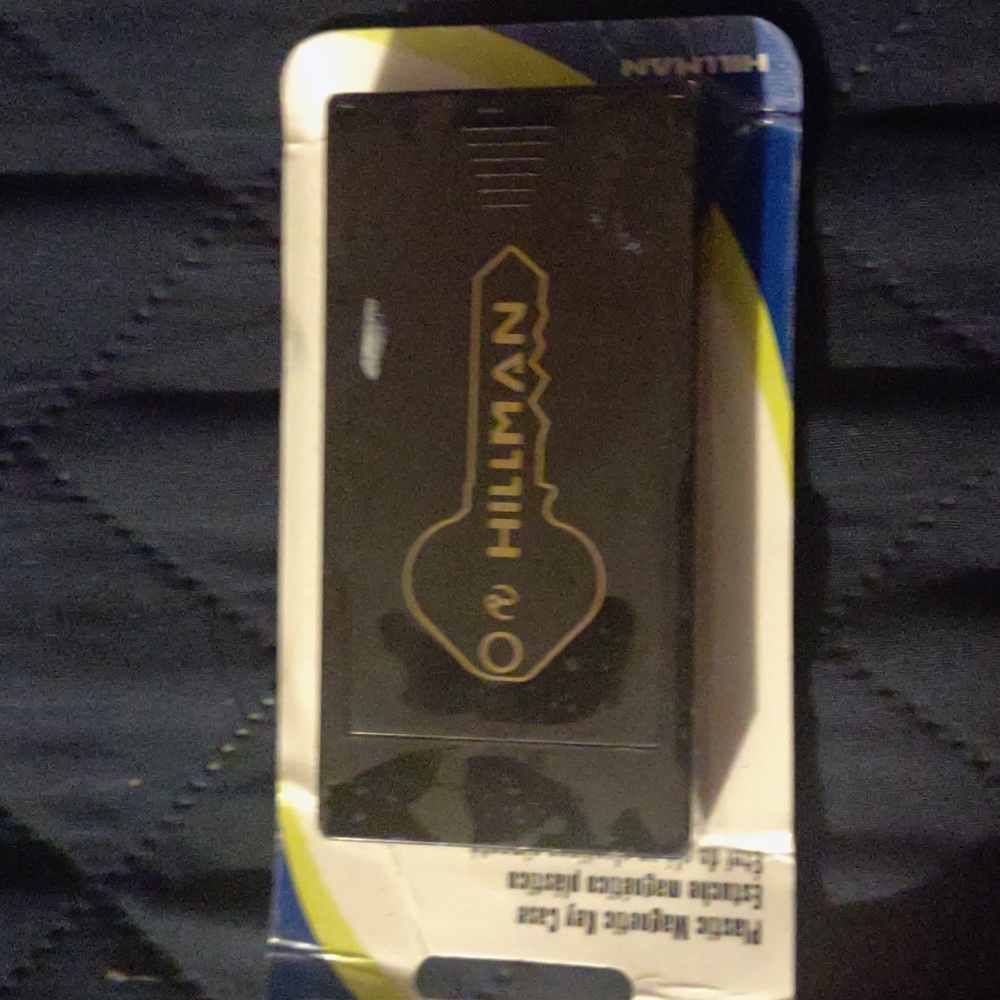 Magnetic key case